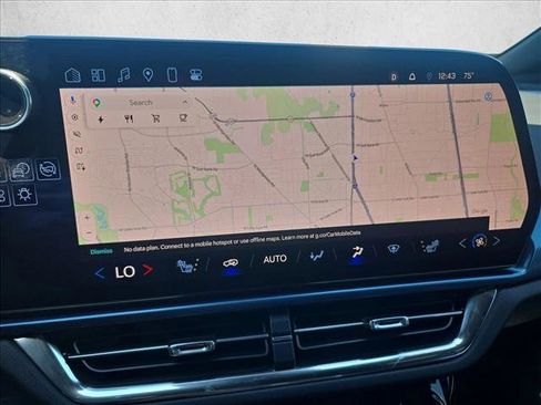 Used 2025 Chevrolet Equinox EV LT image 12