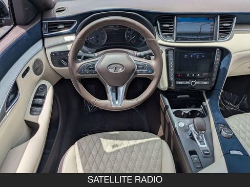 Used 2019 INFINITI QX50 Essential w/ Sensory Package FWD image 13