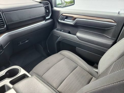 Used 2025 Chevrolet Silverado 1500 RST w/ Z71 Off-Road Package AWD/4WD image 13