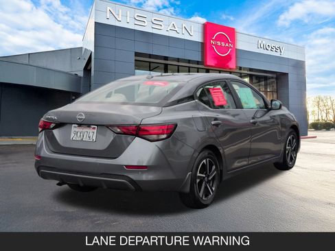 Used 2025 Nissan Sentra SV w/ All-Weather Package image 8