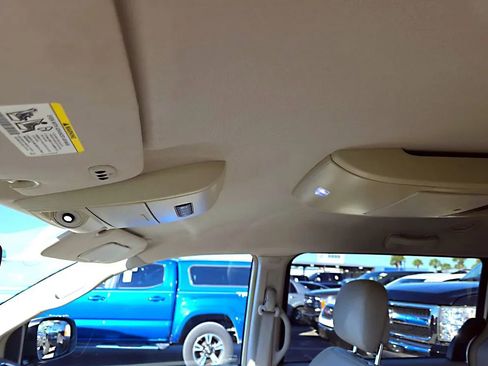 Used 2012 Chrysler Town & Country Touring w/ Entertainment Group #1 image 10