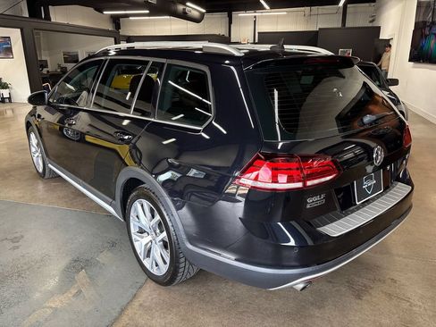 Used 2018 Volkswagen Golf Alltrack SEL AWD/4WD image 6