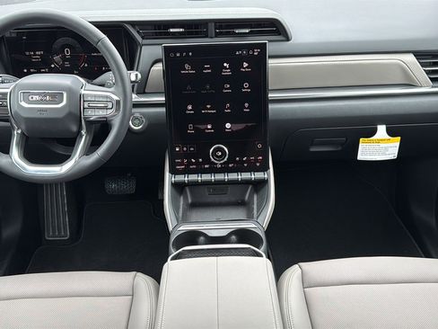 New 2026 GMC Terrain Elevation w/ Elevation Premium Package AWD/4WD image 17