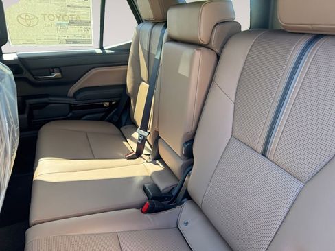 New 2026 Toyota 4Runner Limited AWD/4WD image 13