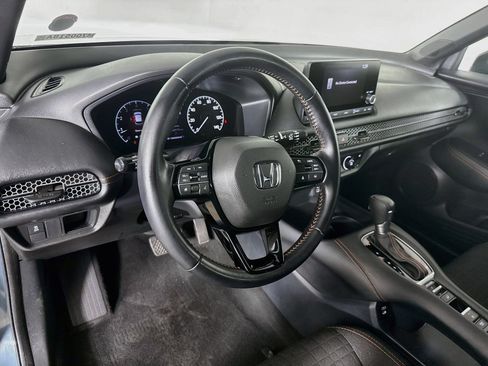 Certified 2025 Honda HR-V Sport image 8