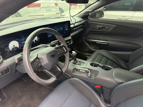 Used 2024 Ford Mustang Dark Horse RWD image 5