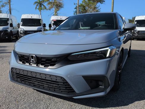 Used 2024 Honda Civic Sport Touring image 9