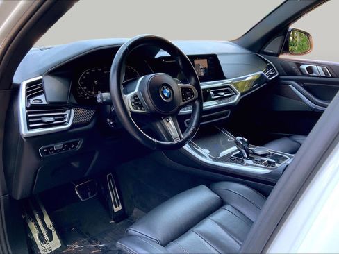 Used 2021 BMW X5 M50i AWD/4WD image 17