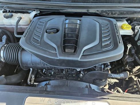 Used 2024 Jeep Wagoneer Series III AWD/4WD image 22