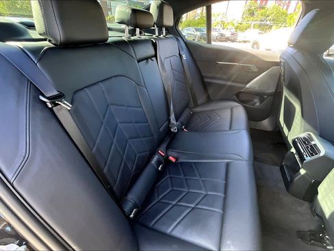 Used 2026 BMW 530i RWD image 19