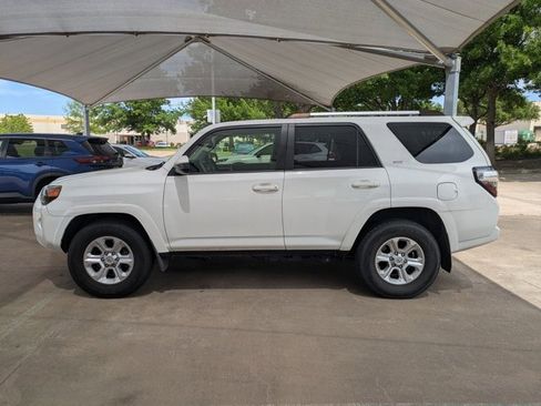 Used 2021 Toyota 4Runner SR5 image 8