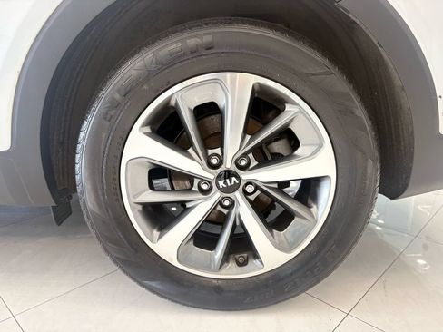 Used 2019 Kia Sorento EX AWD/4WD image 41