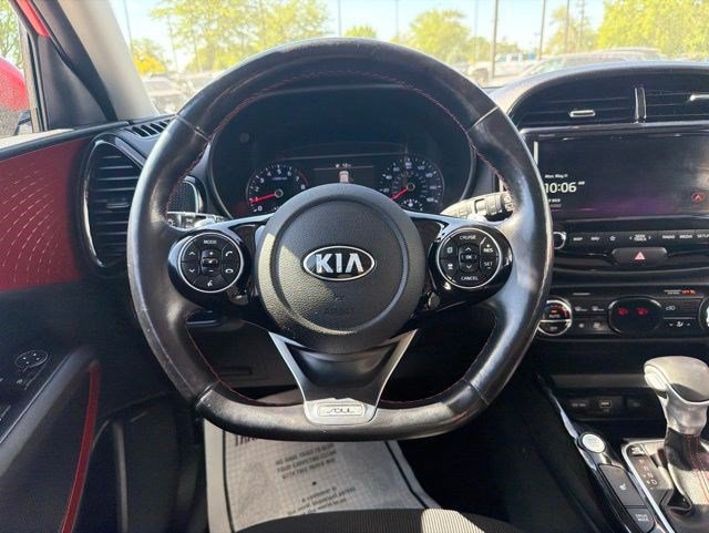 Used 2021 Kia Soul Turbo FWD image 25