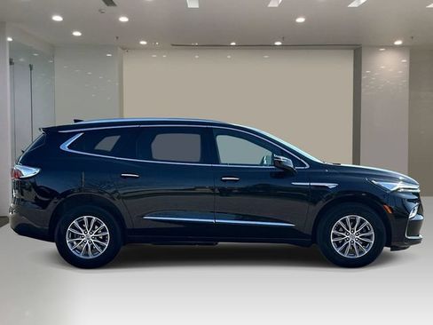 Used 2023 Buick Enclave Essence w/ Trailering Package, 5000 lbs. FWD image 5