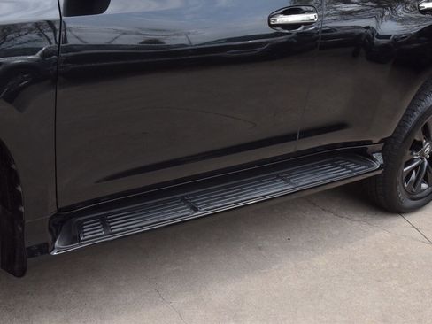 Used 2023 Lexus GX 460 Premium w/ Premium Package image 38