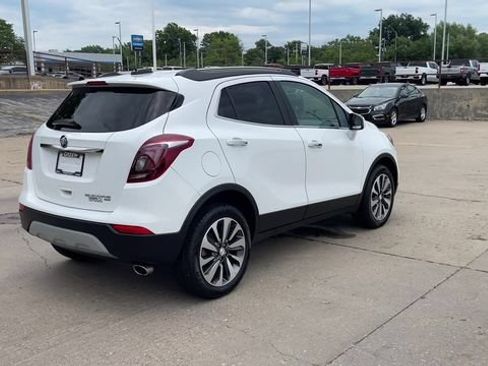Used 2022 Buick Encore Preferred AWD/4WD image 8