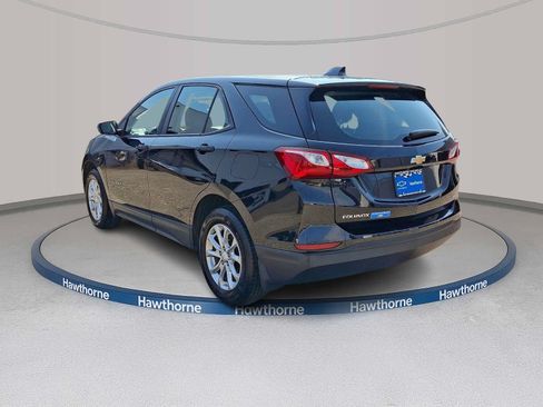 Used 2020 Chevrolet Equinox LS AWD/4WD image 4