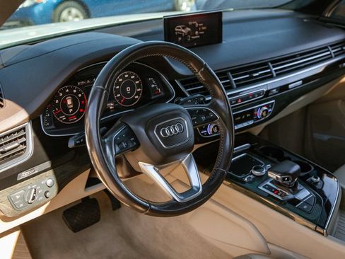 Used 2018 Audi Q7 3.0T Prestige w/ Prestige Package AWD/4WD image 9