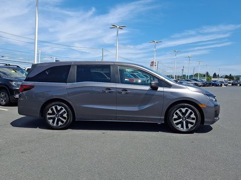 Certified 2026 Honda Odyssey EX-L image 8