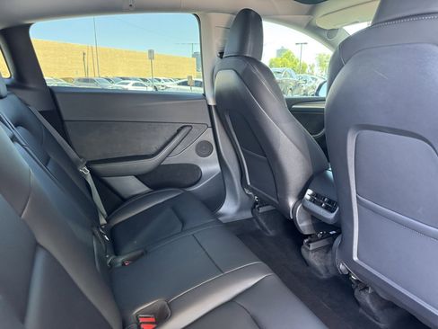 Used 2023 Tesla Model Y Performance image 35