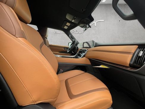 New 2026 Nissan Armada SL w/ Captain's Chari Seat Package AWD/4WD image 25