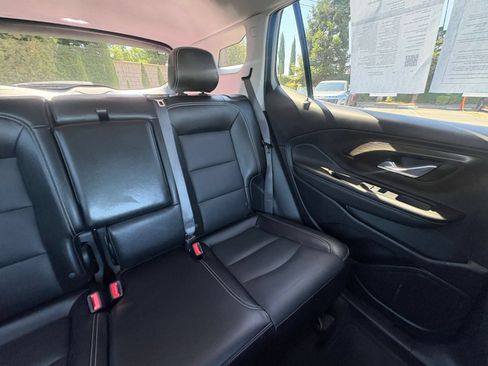 Used 2024 GMC Terrain SLT AWD/4WD image 40