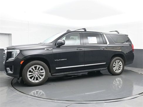 Used 2021 GMC Yukon XL SLT w/ SLT Luxury Plus Package image 18
