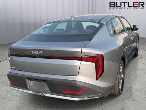 Used 2025 Kia K4 LXS image 5