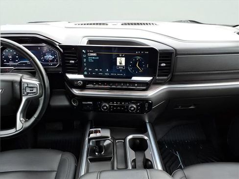 Used 2024 Chevrolet Silverado 1500 LTZ image 13