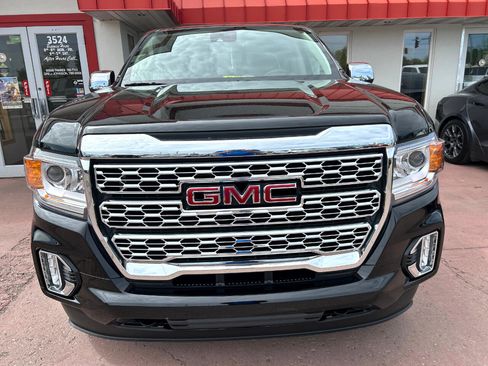 Used 2022 GMC Canyon Denali image 3