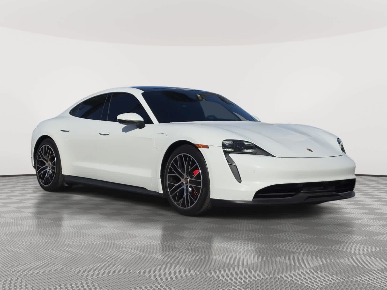 Used 2022 Porsche Taycan 4S AWD/4WD image 3