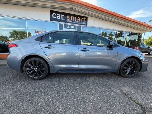 Used 2023 Toyota Corolla SE w/ SE Premium Package FWD image 8