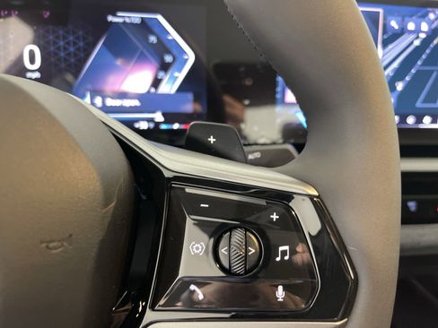 Used 2026 BMW 530i xDrive w/ Executive Package image 26