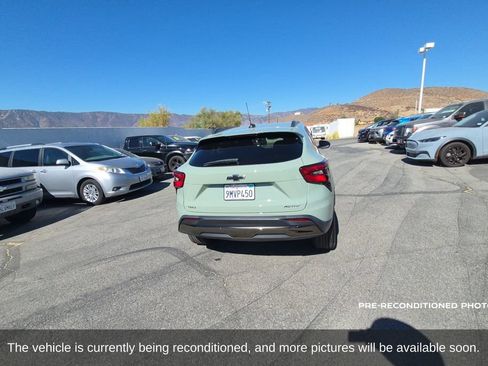 Used 2024 Chevrolet Trax ACTIV FWD image 7