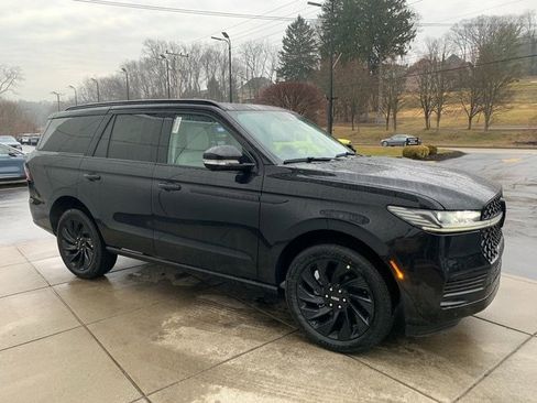 New 2026 Lincoln Navigator Reserve w/ Jet Appearance Package image 15