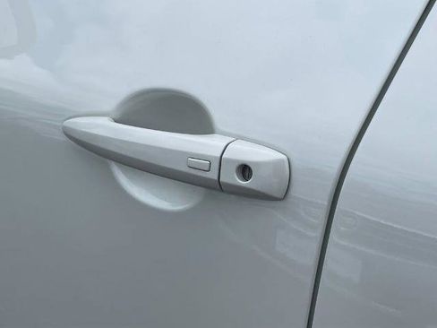 Certified 2023 Nissan Rogue SL w/ SL Premium Package image 27