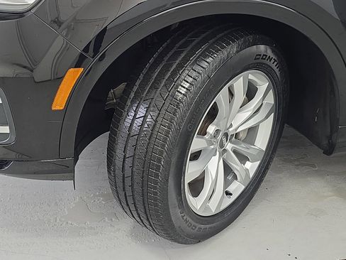 Used 2018 Audi Q7 3.0T Premium image 35