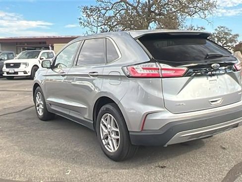 Used 2024 Ford Edge SEL image 5