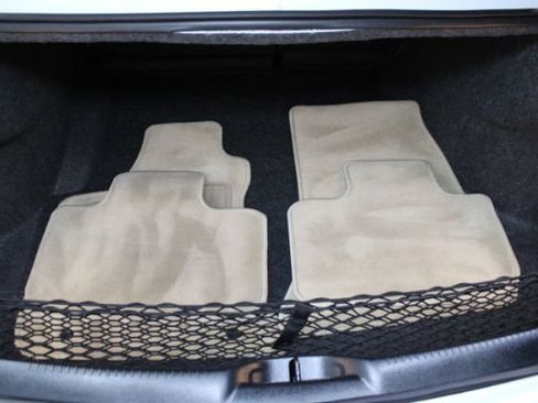 Used 2013 Chrysler 300 Motown w/ Driver Convenience Group image 17