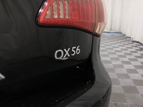 Used 2011 INFINITI QX56 4WD w/ Deluxe Touring Pkg image 33