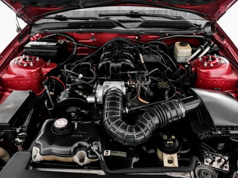 Used 2005 Ford Mustang Coupe RWD image 32