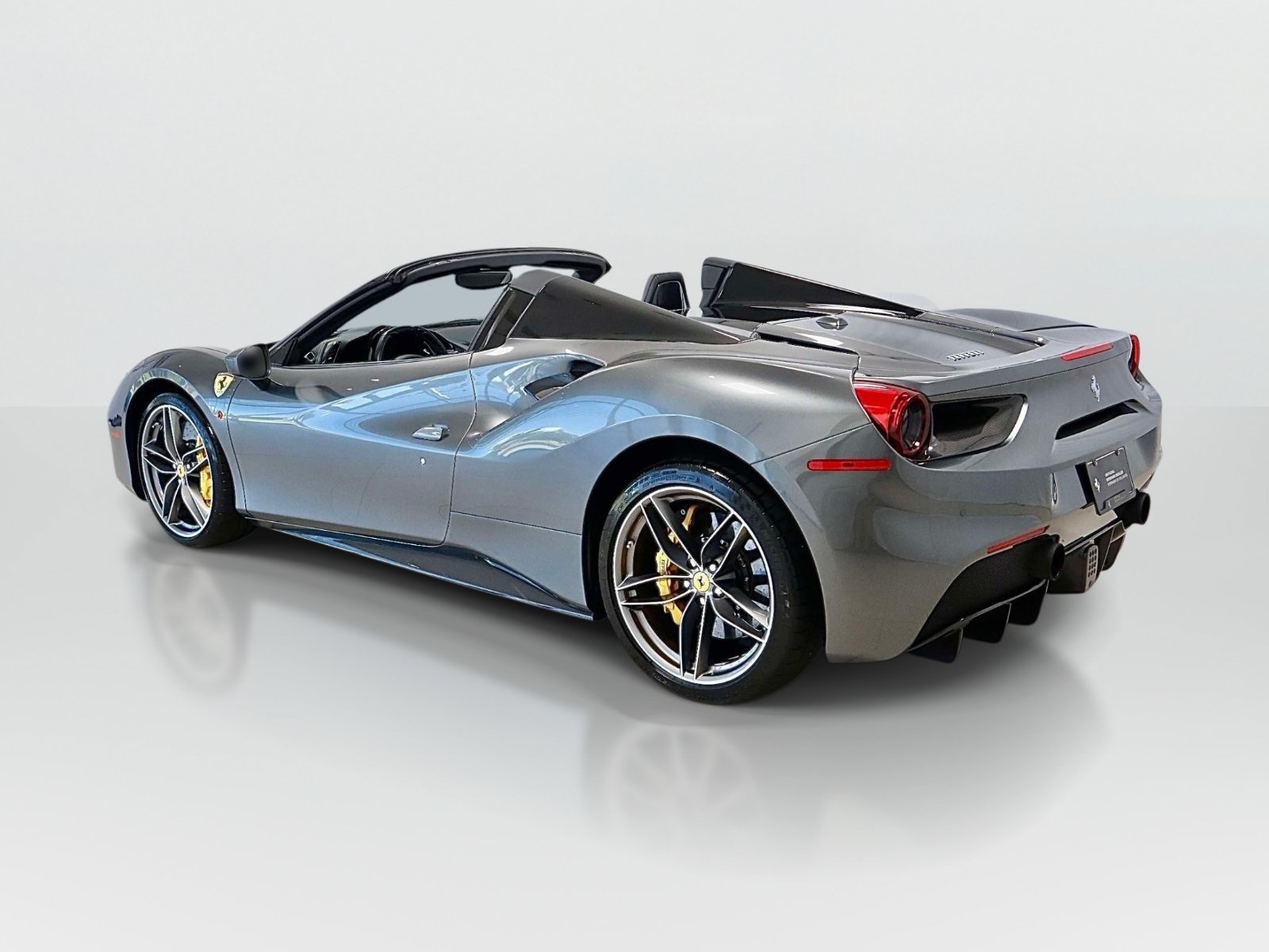 Certified 2018 Ferrari 488 Spider RWD image 3