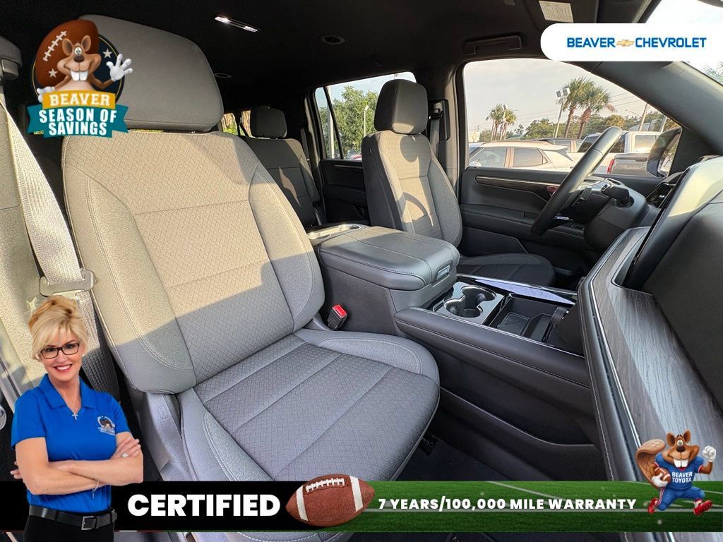 Used 2025 Chevrolet Suburban LS AWD/4WD image 28