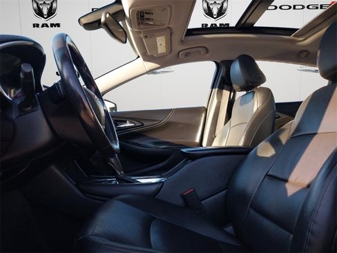 Used 2020 Chevrolet Malibu Premier image 7