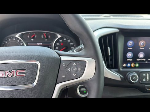 Used 2024 GMC Terrain SLT w/ Elevation Edition AWD/4WD image 15