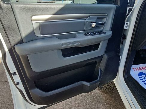 Used 2017 RAM 2500 SLT image 12