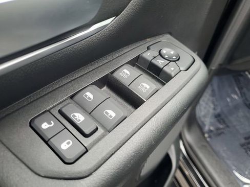 Used 2025 RAM 1500 Big Horn image 18