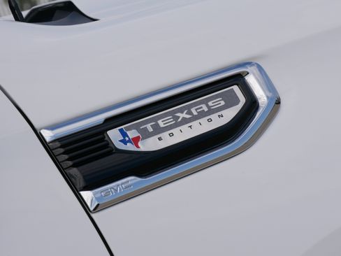Used 2023 GMC Sierra 1500 SLT RWD image 40
