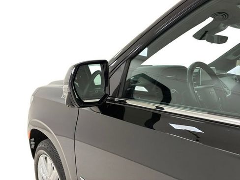 Used 2023 Chevrolet Tahoe High Country image 10