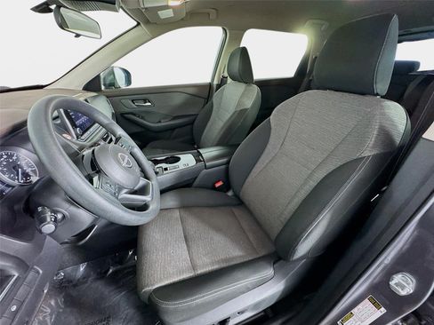 Certified 2023 Nissan Rogue SV FWD image 11